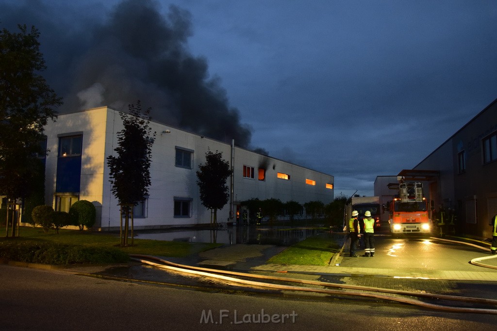 Grossbrand Halle Troisdorf Kriegsdorf Junkersring P416.JPG - Miklos Laubert